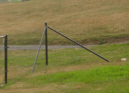 4' H Dog Fence Heavy Corner (2 Pack)